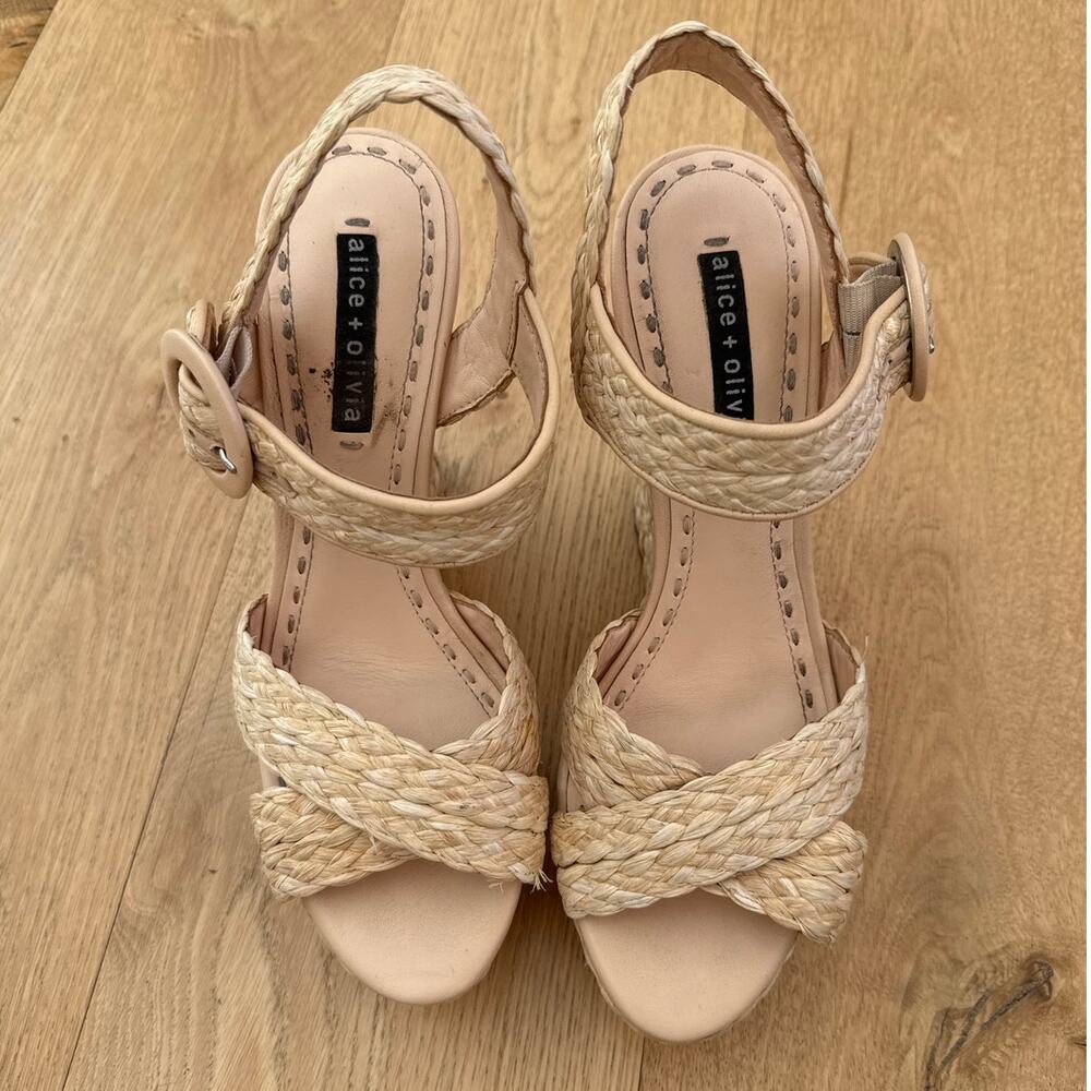 Alice + Olivia Raffia Wedge Sandals Josiey Size 9.5 Beige - Picture 4 of 6